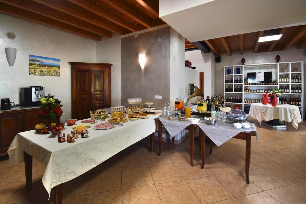 Agriturismo B&B Corte Tonolli วาเลจโจ ซูล มินโช ภายนอก รูปภาพ